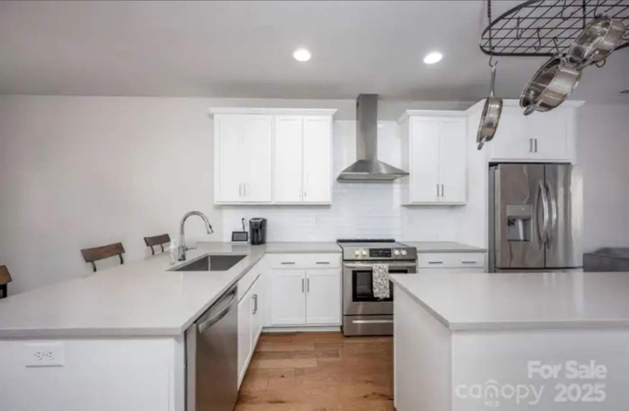 2118 Bryant Park Drive