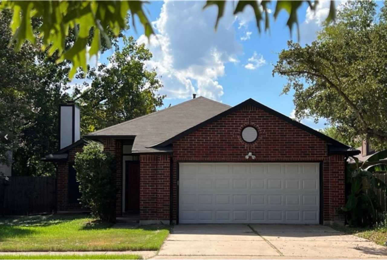 PRELEASING FOR FEBRUARY! 4 Bedroom near Tesla!