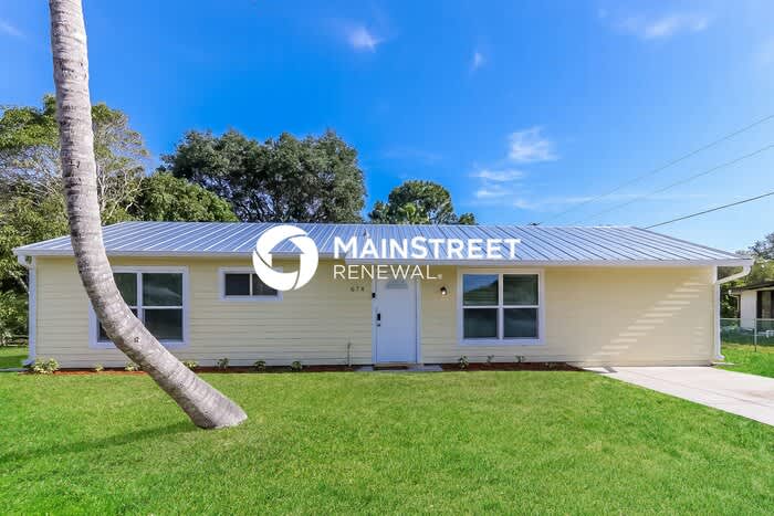 674 23rd Place Southwest