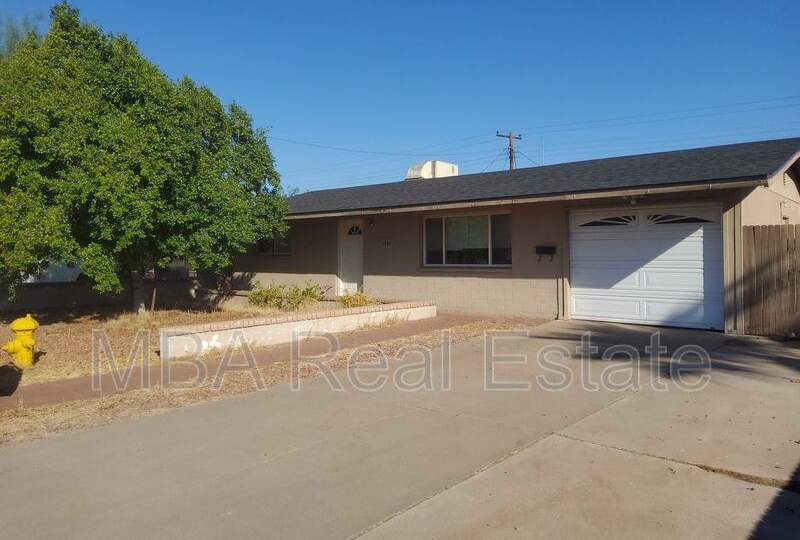 1444 W Huntington Dr