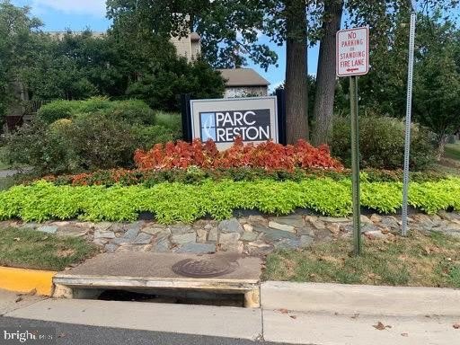 1785 JONATHAN Way unit: B