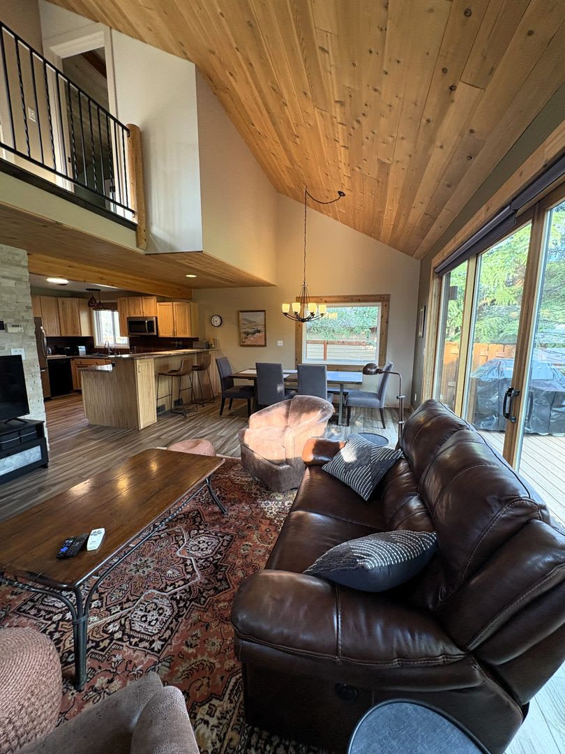 Winter Seasonal Rental- 231 E. Rabbit Ct.