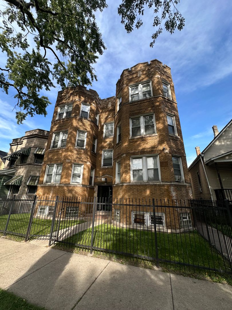 6827-29 S. Wabash Ave. Bldg