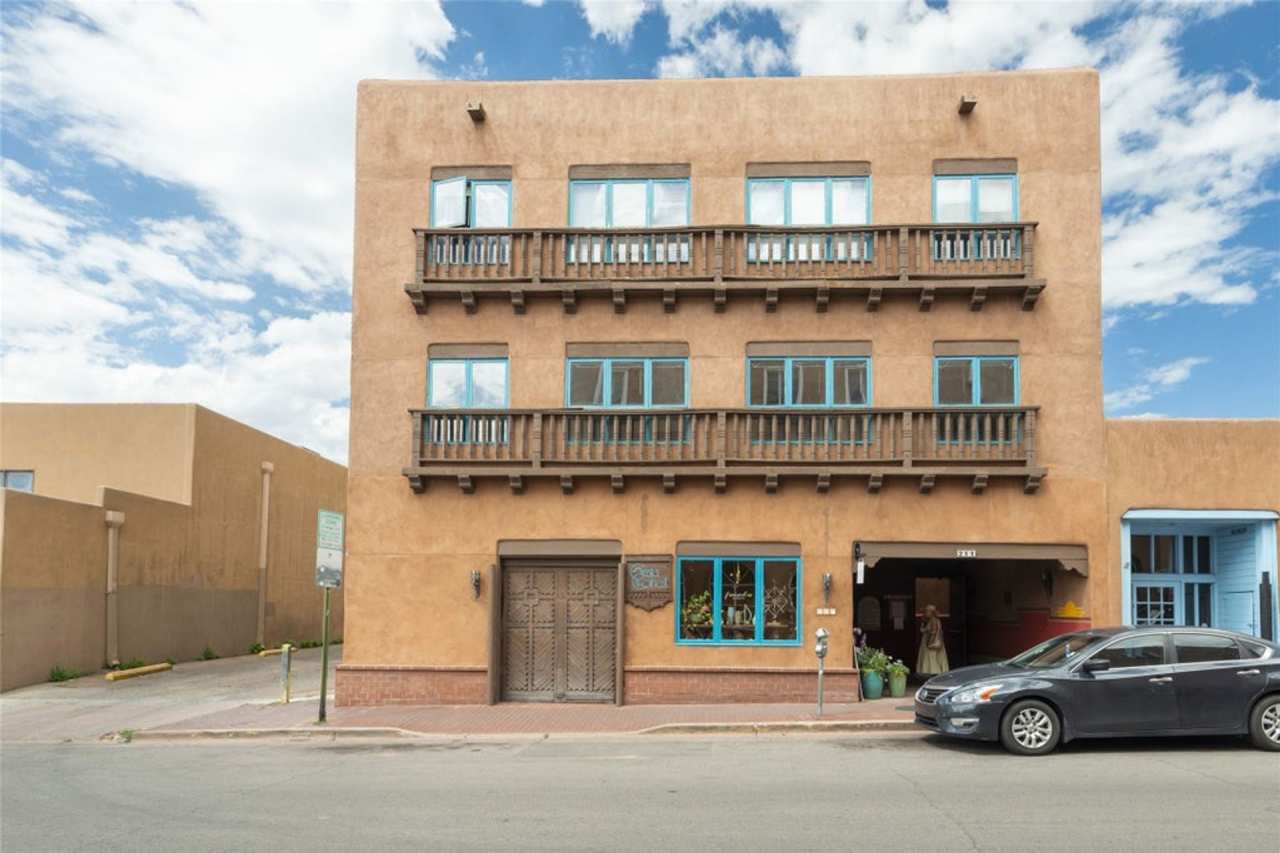 Inviting Studio in the Heart of Downtown Santa Fe