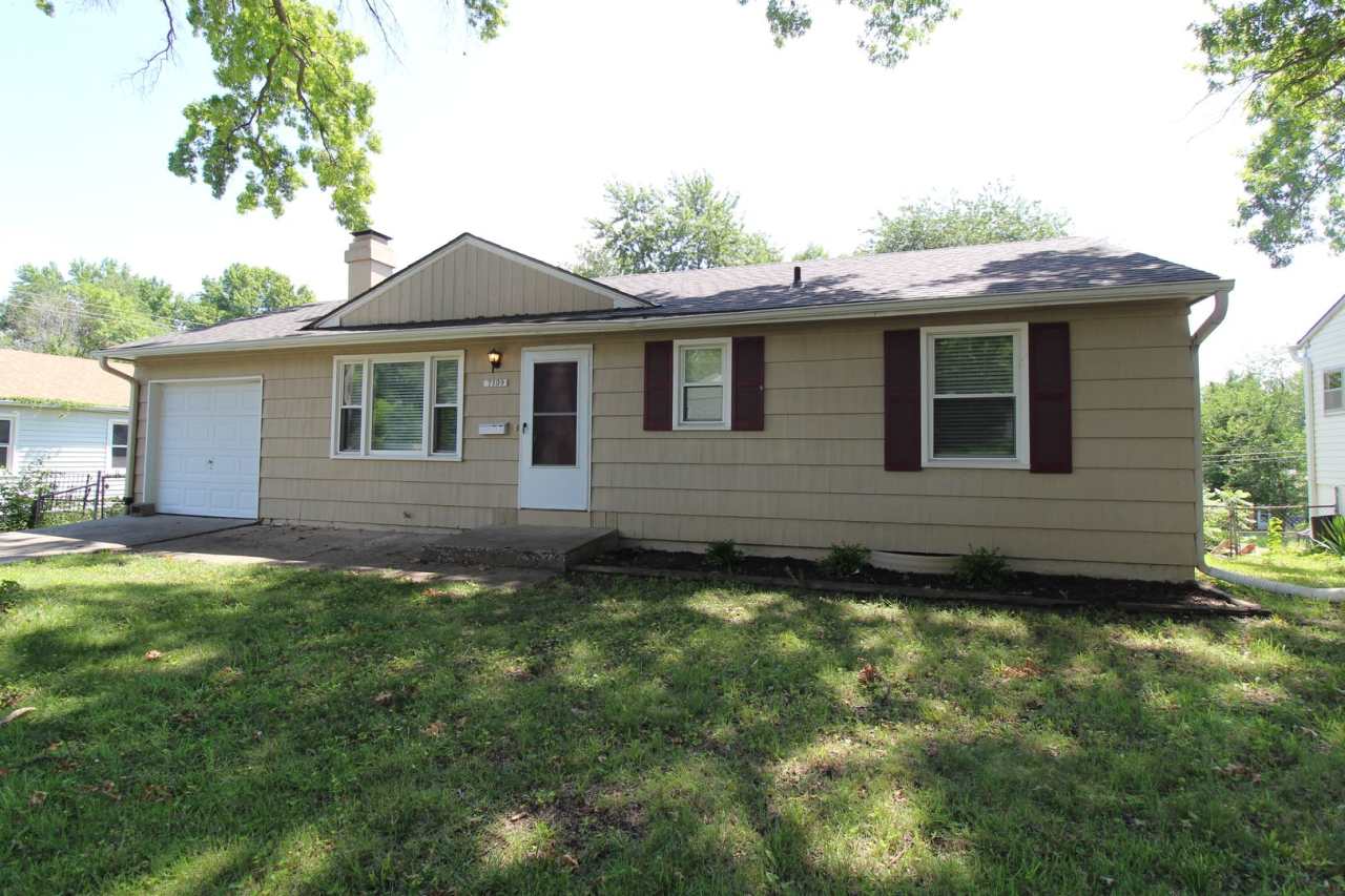 2 Bedroom 1 Bath Home in Overland Park Kansas