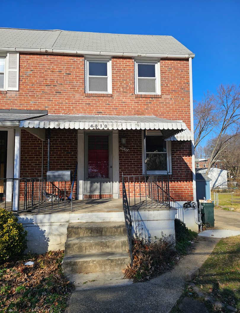 Newly Renovated 3-Bedroom Townhome with Chic Features