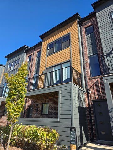 3604 Trumbull Street