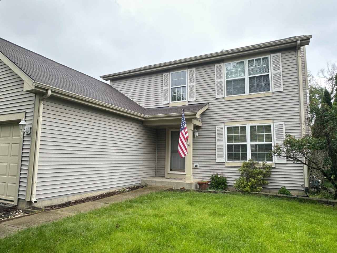 21258 W Cascade Court