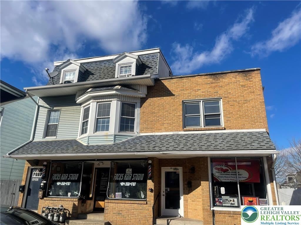 1217 Washington Street unit: 2