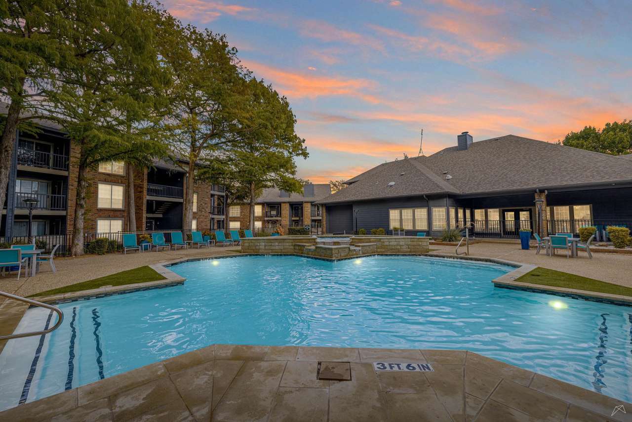 The Residence At North Dallas