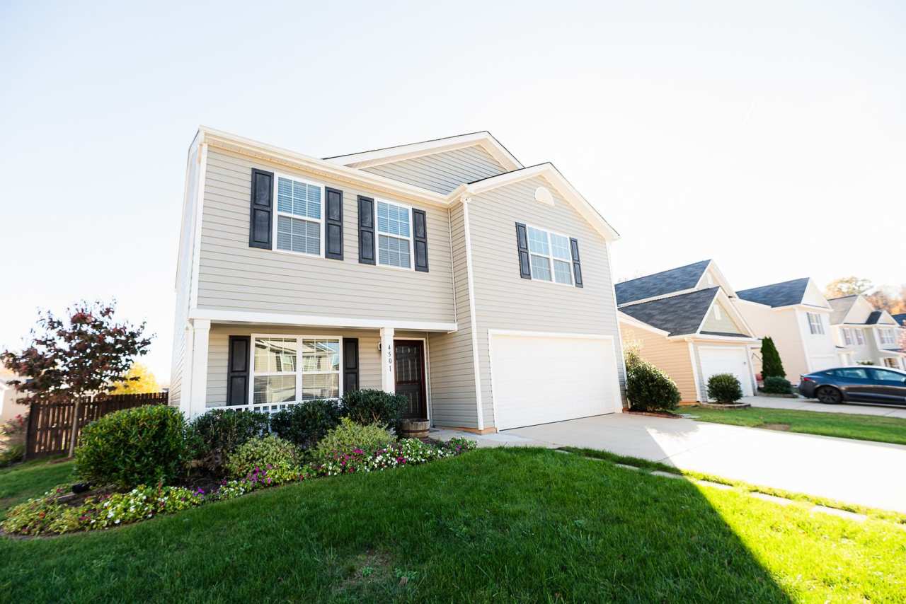 Beautifully 4-bedroom, 2.5-bathroom spacious 2-story home in the Reedy Fork Ranch in Greensboro