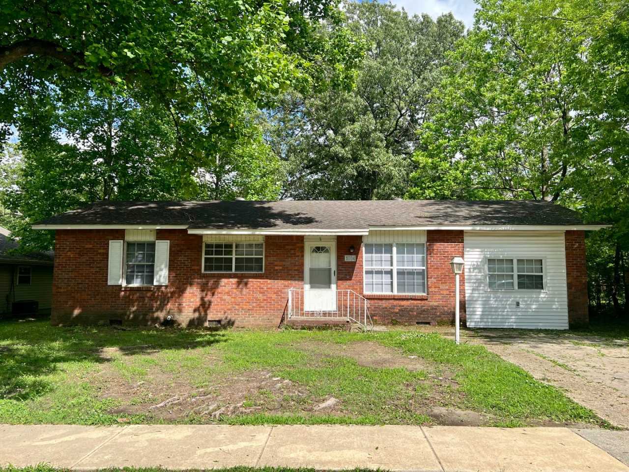 For Rent - 3 Bedroom 1 Bath