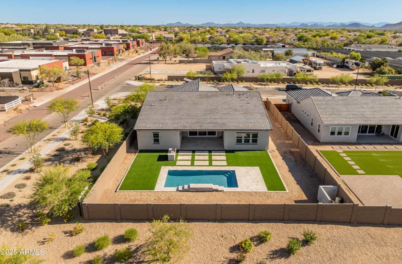 4236 E WHISPER ROCK Trail