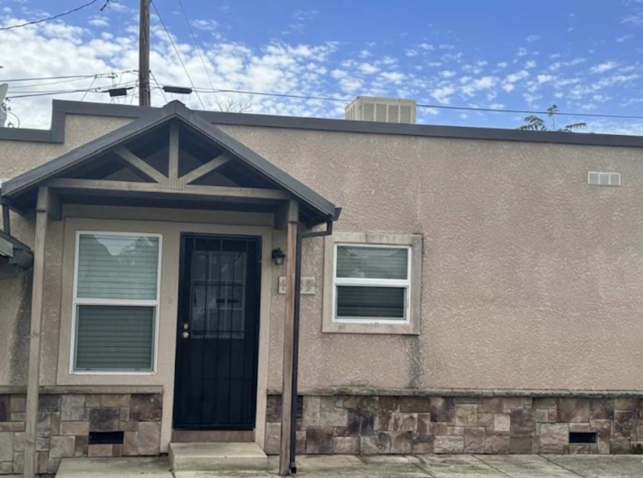 Downtown Downstairs Income Restricted Unit