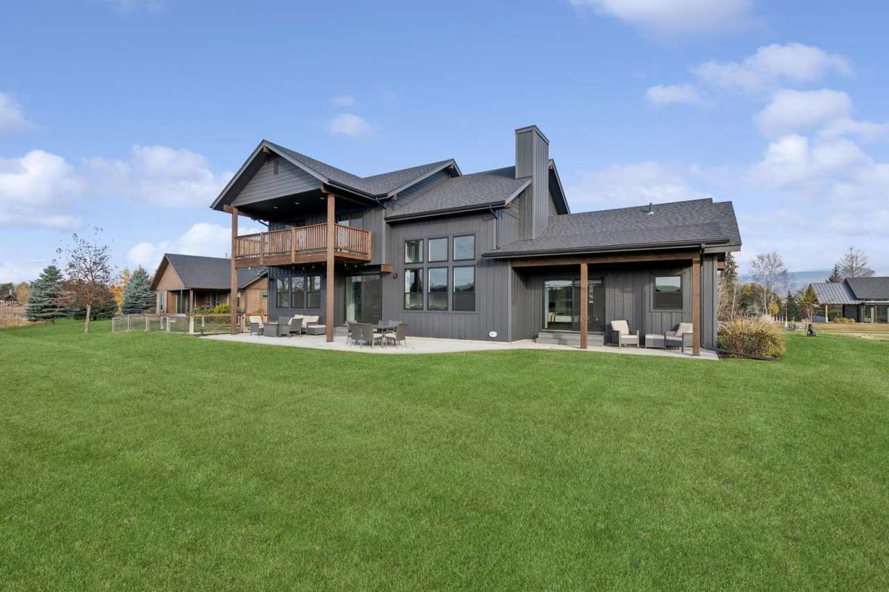 Whitefish Home in The Lakes