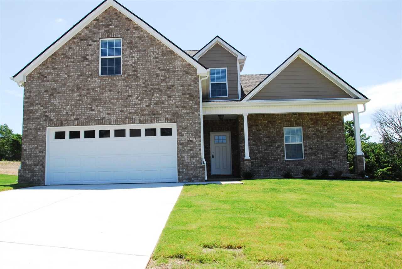 4BR Home in Fairview – Modern Living on an Oversized Lot!