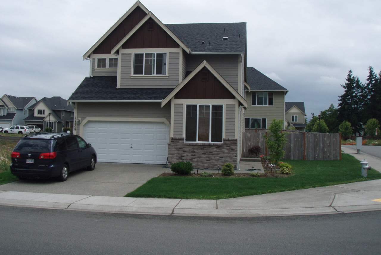 Beautiful 5 Bedroom Puyallup Home