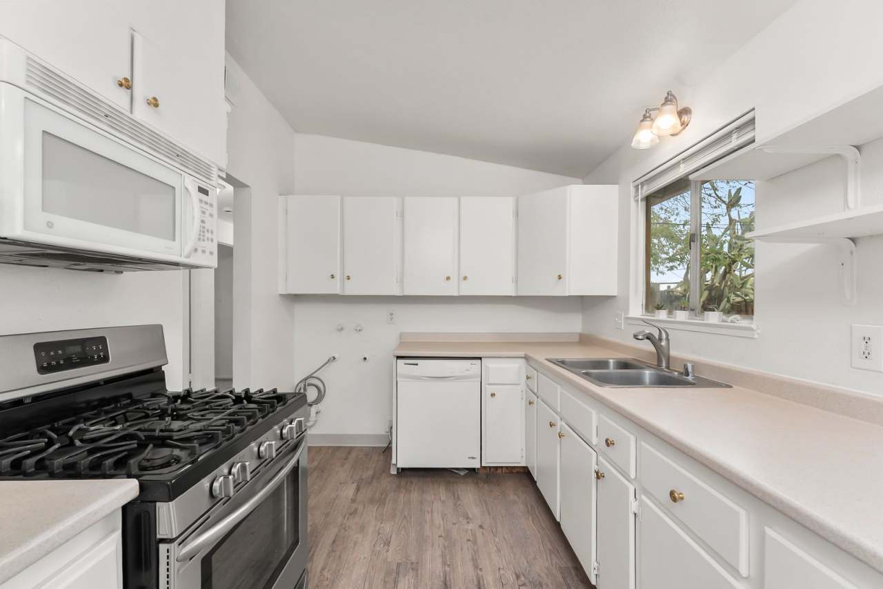 Spacious 4-Bedroom / 2-Bath Home for Rent – 6404 Stoneman, North Highlands, CA 95660