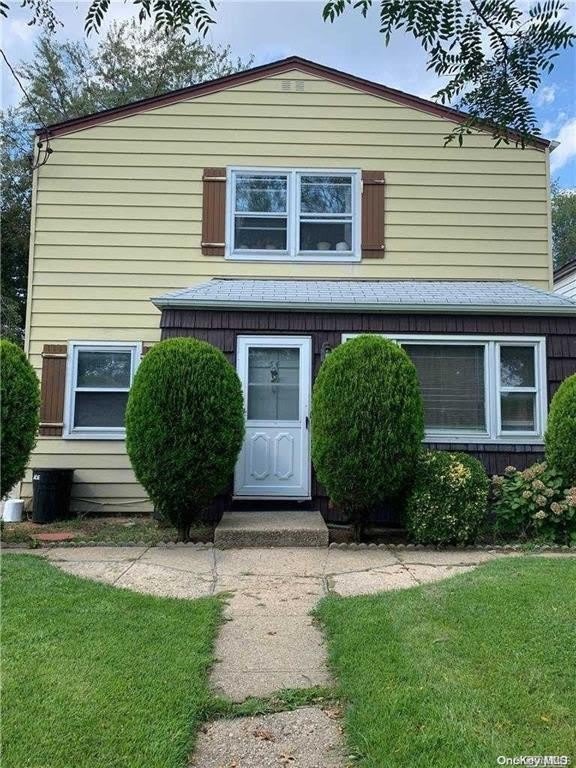 54 Lakeview Avenue