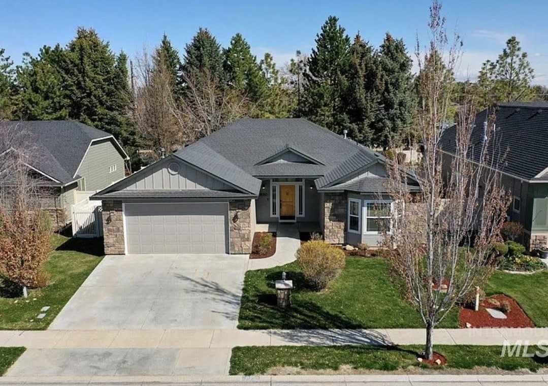 850 West Heather Woods Drive