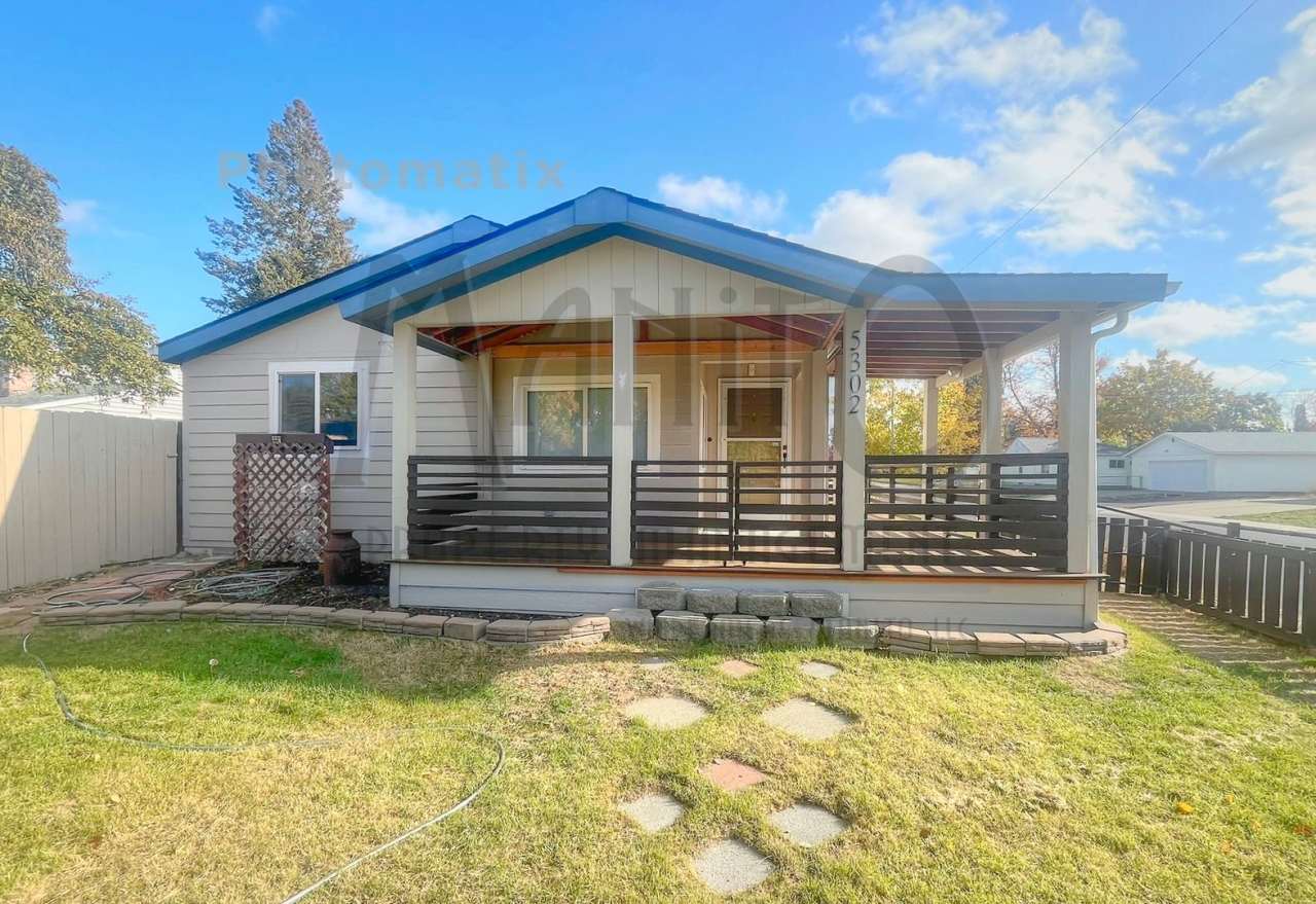 Spacious Modern 2 Bedroom Home