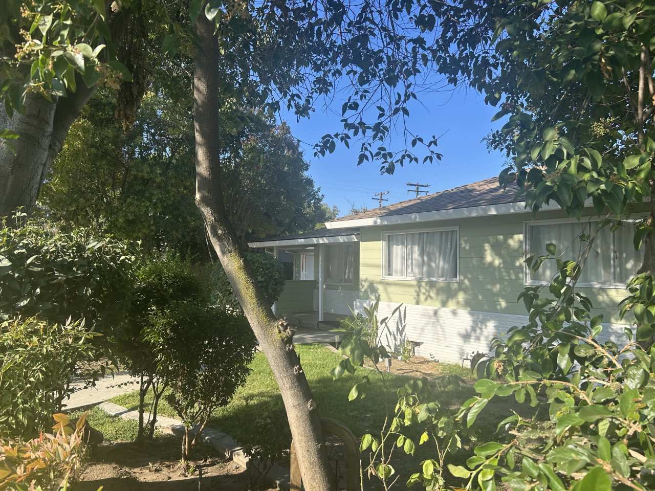 137 Las Flores Avenue