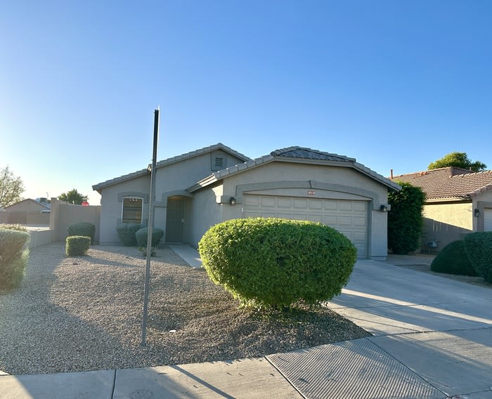 10216 North 94th Lane