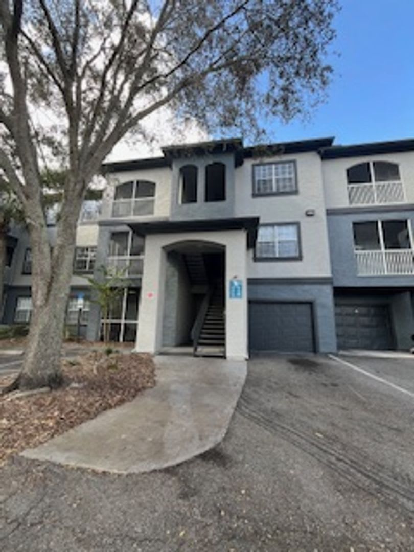 Holiday Special $500 off first full months rent- The Preserve at Temple Terrace