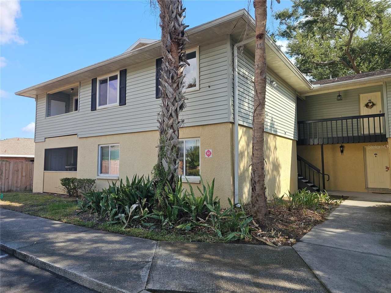 247 THORN TREE PLACE