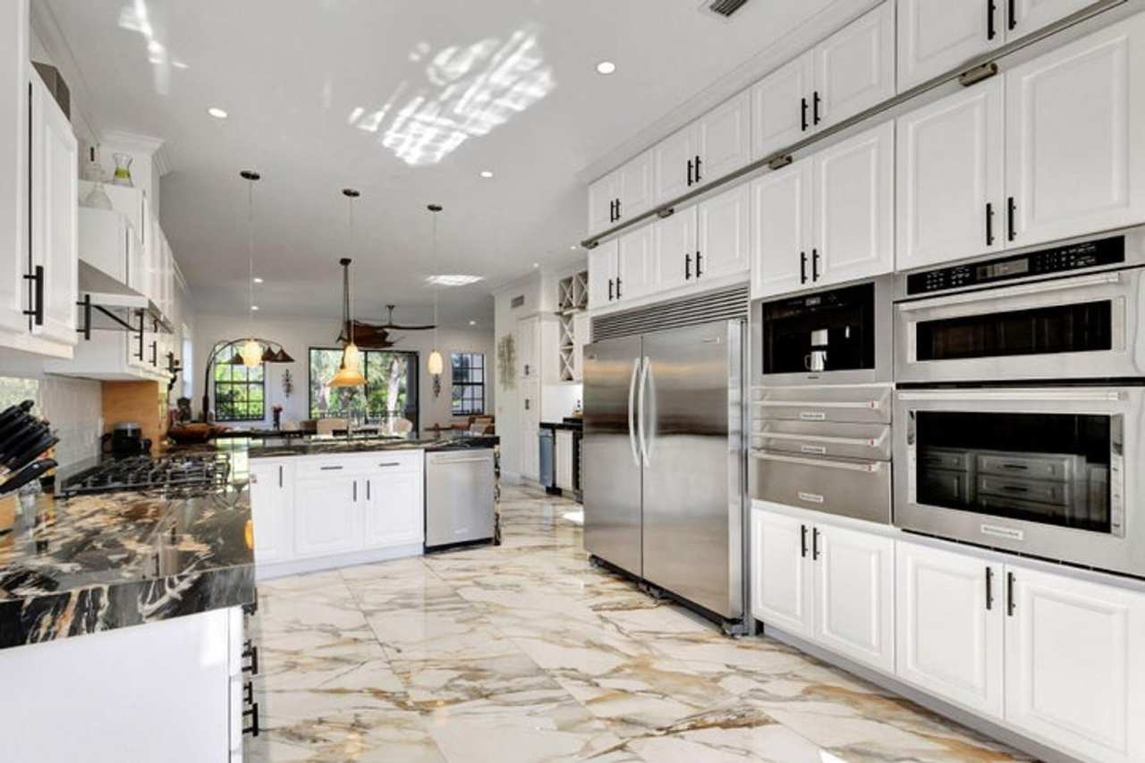 301 Del Sol Circle, Tequesta, FL 33469