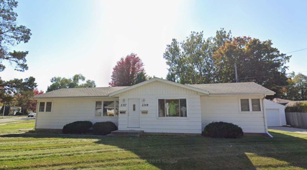 Home in north-central Ames - AVAILABLE NOW