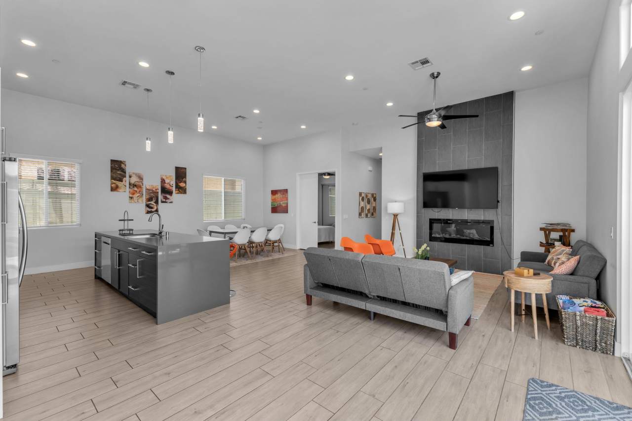 51855 Avenida Juarez