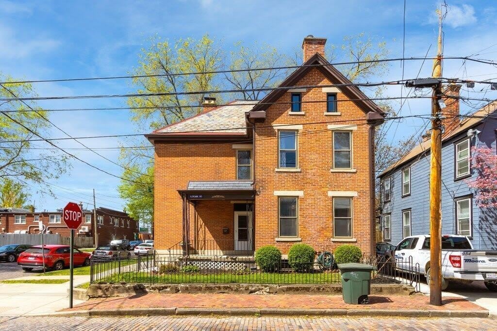 24 E Frankfort Street