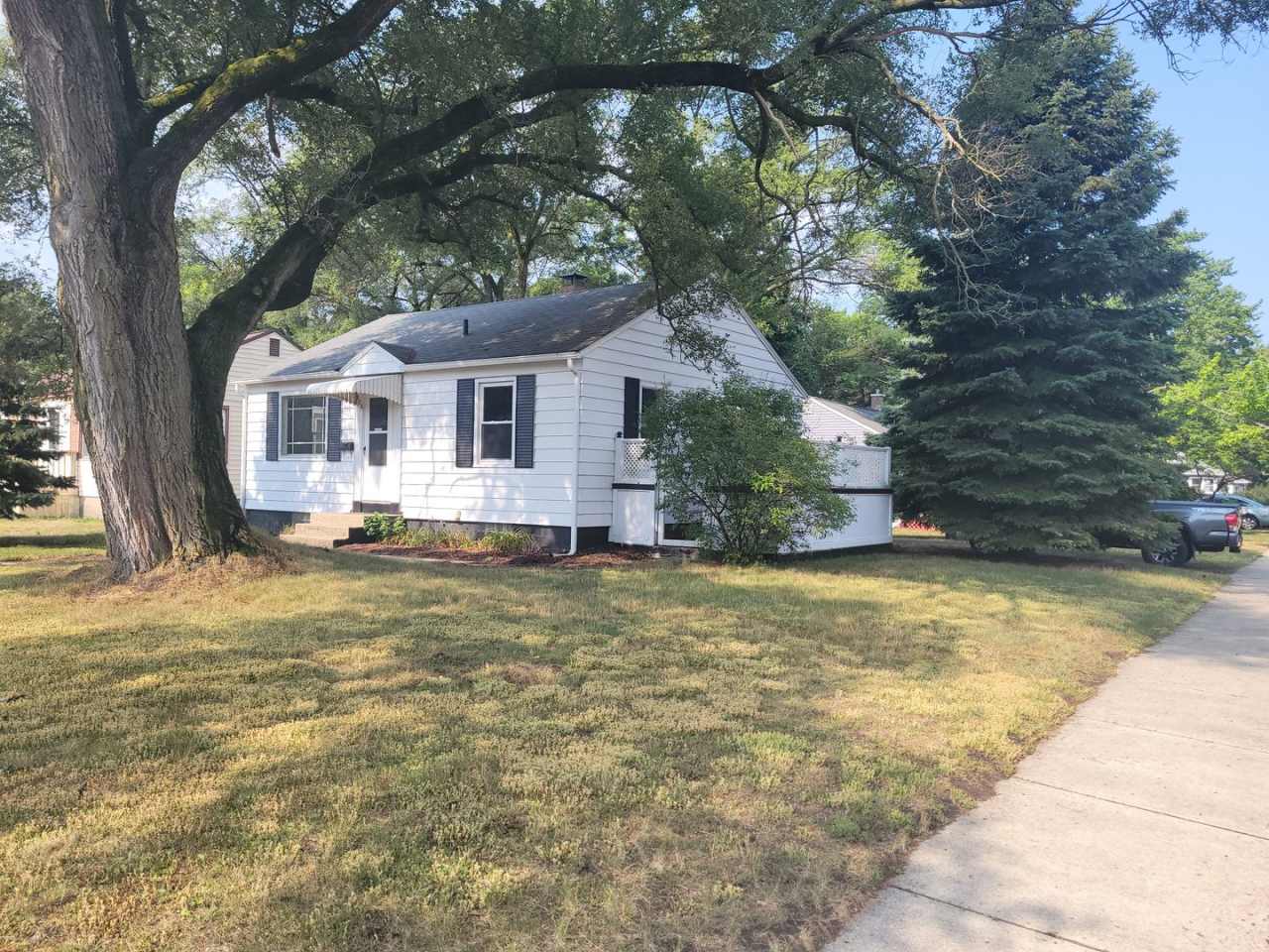 2-Bedroom/1-Bath, Great Neighborhood