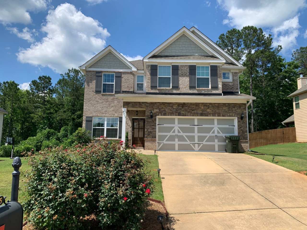 Very Well Maintained Home in East Richland S/D