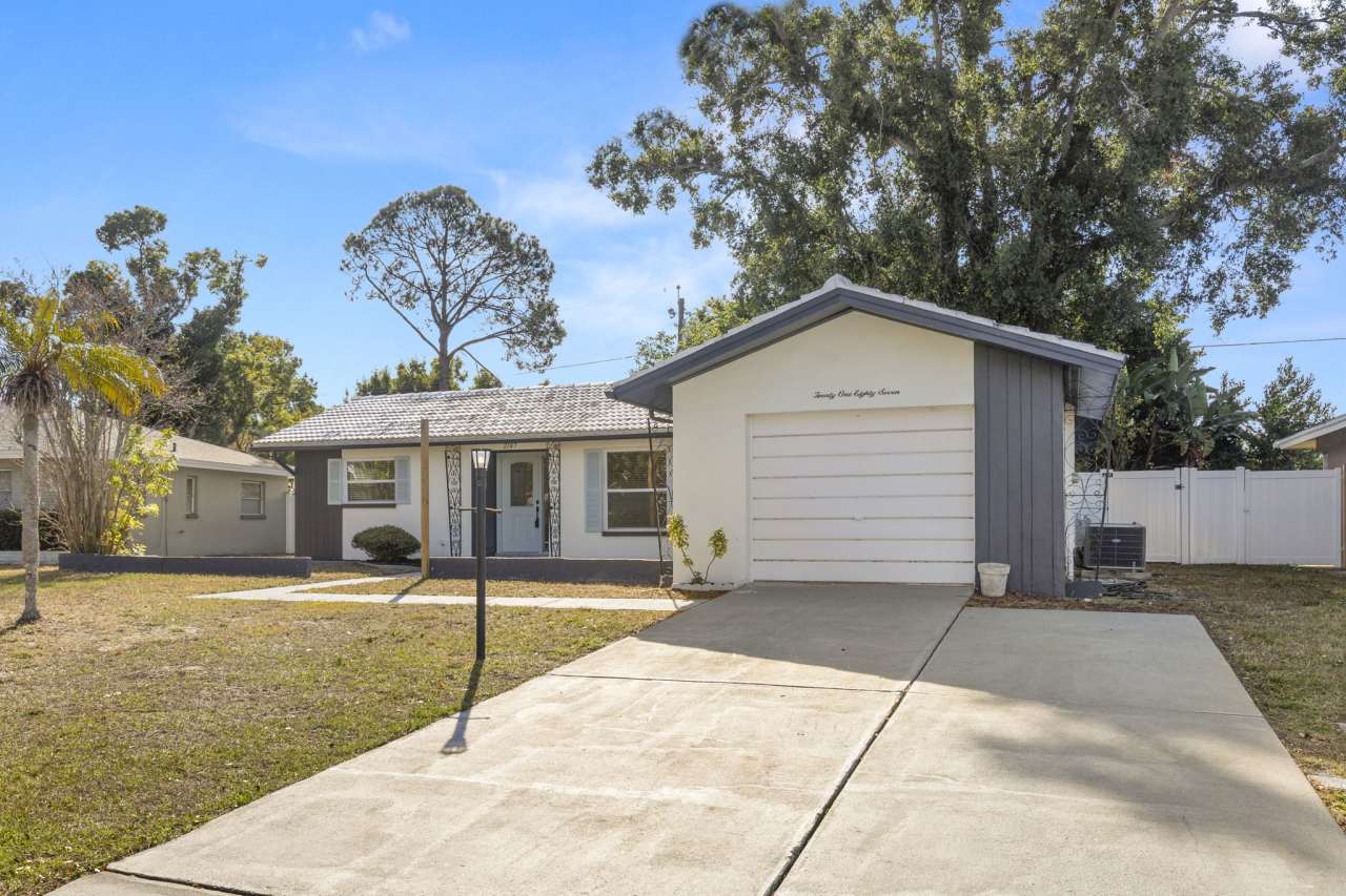 2187 Bramblewood Dr S