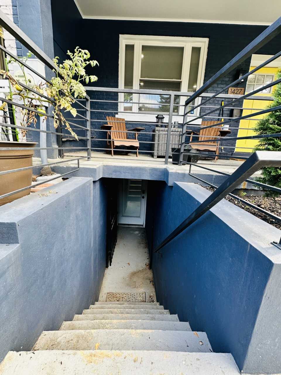 1427 Parkwood Place Northwest