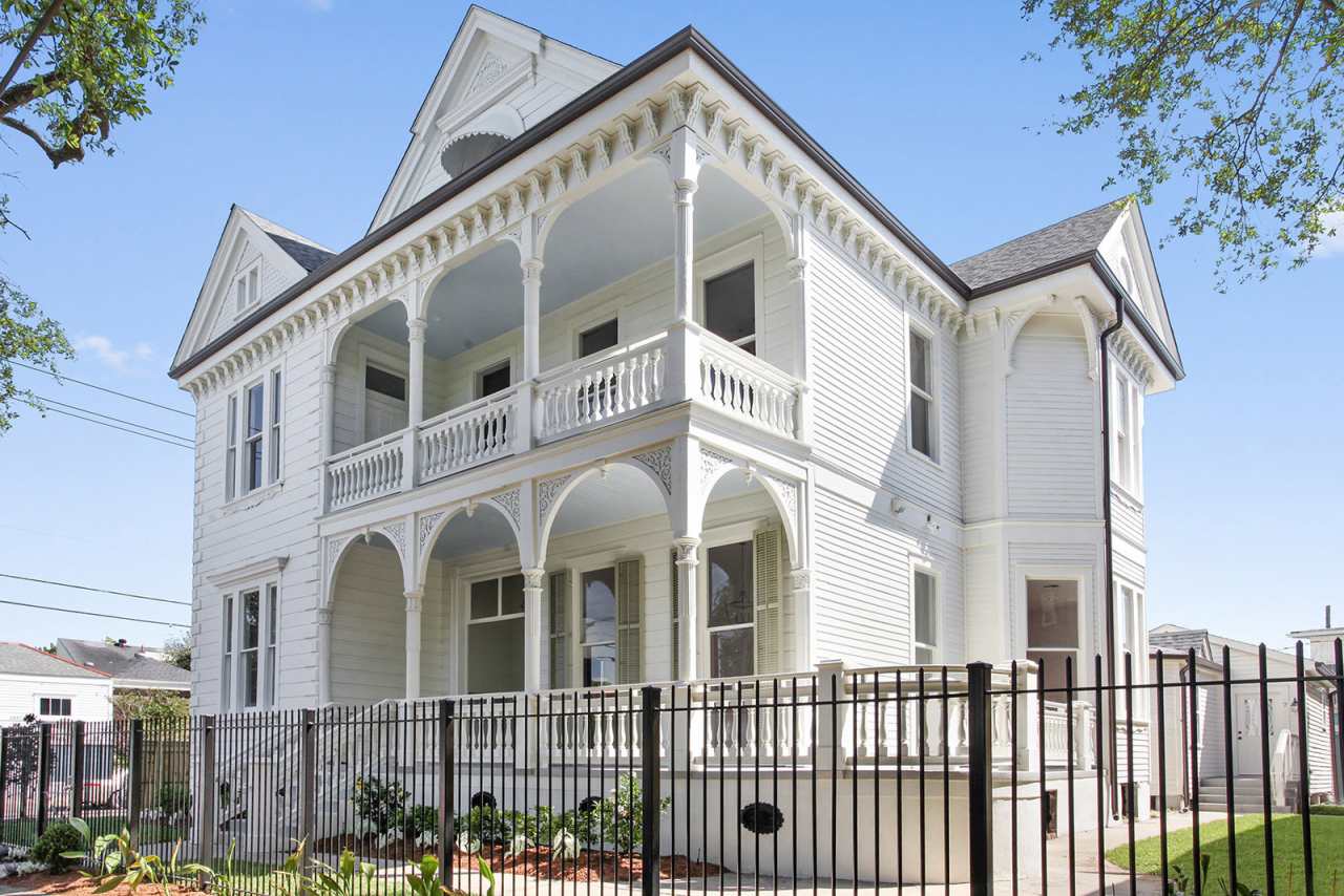 1635 Sixth