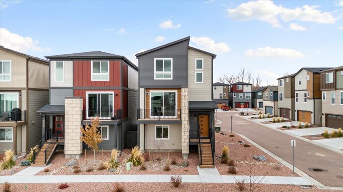 2407 Zorro Heights