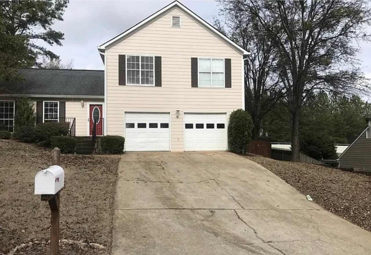 Beautiful Kennesaw Home For Rent!