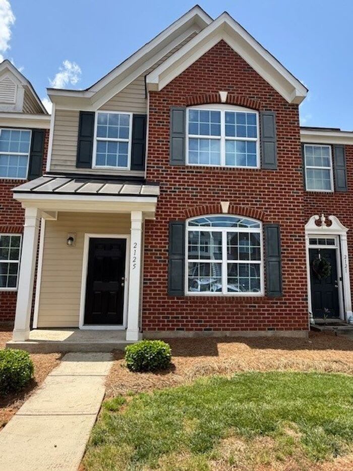 2125 Rocky Falls Lane