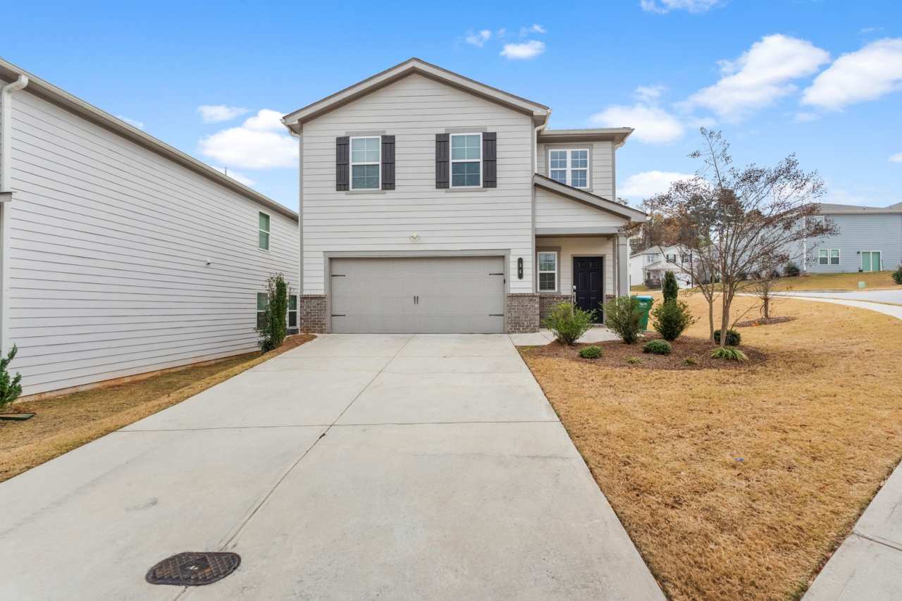 4 Bedroom Single Family Home In Pendergrass!
