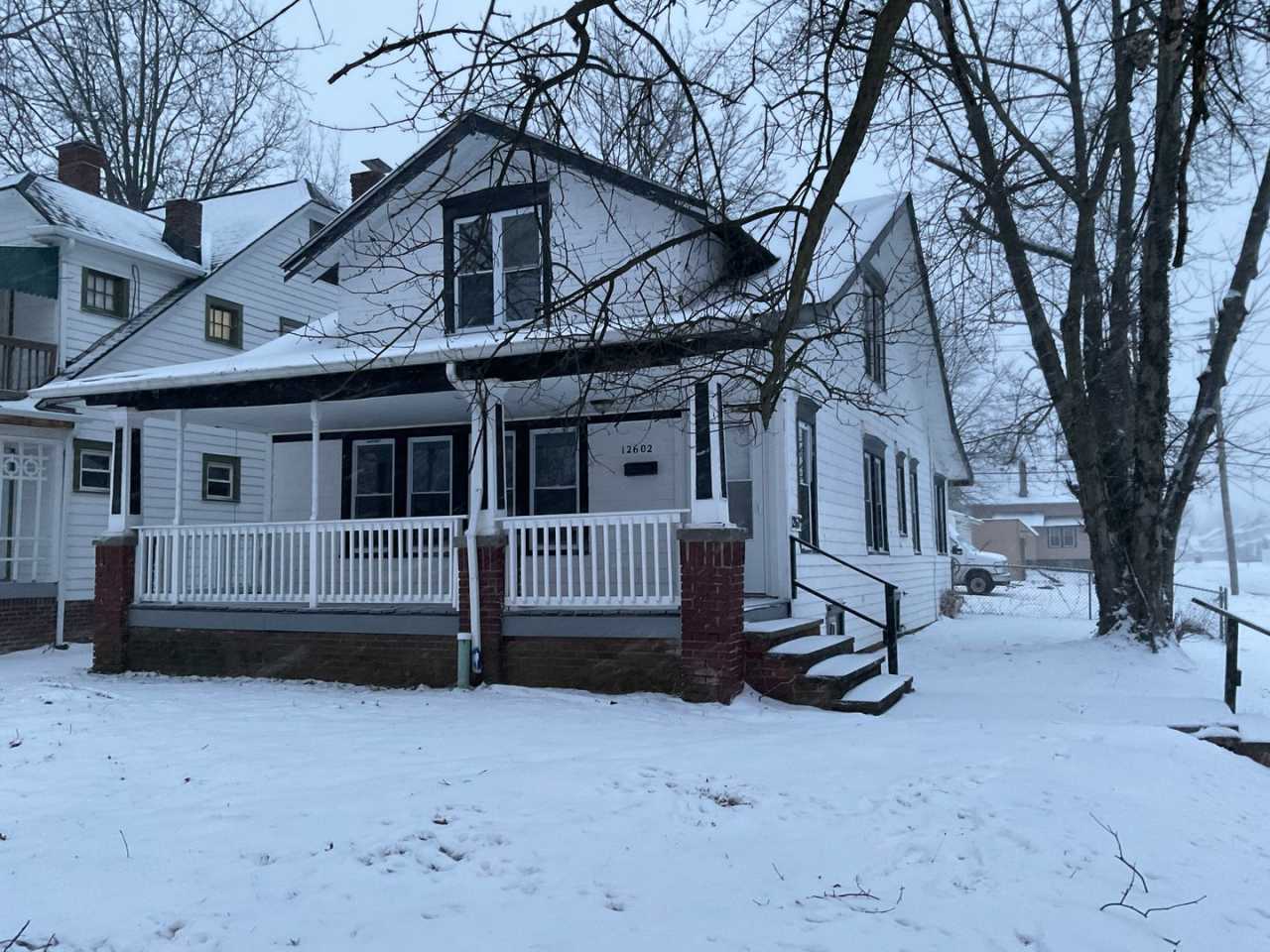 12602 Thornhurst Avenue