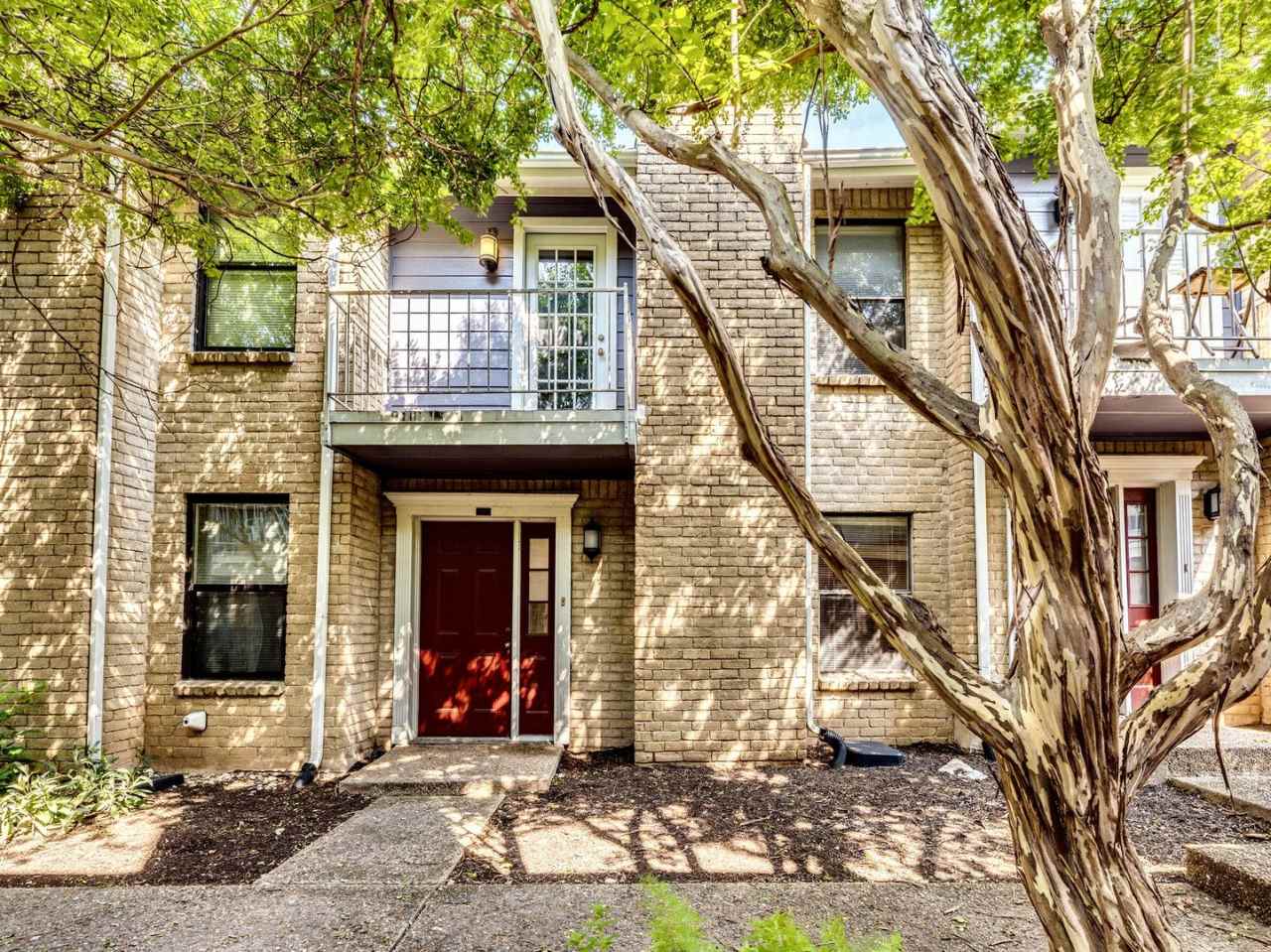 Charming  Modern 2/BR and 2/BA Home Near I-35