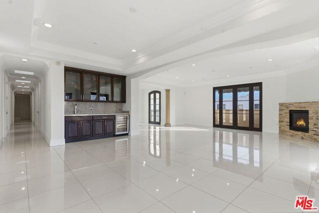 462 South Maple Drive