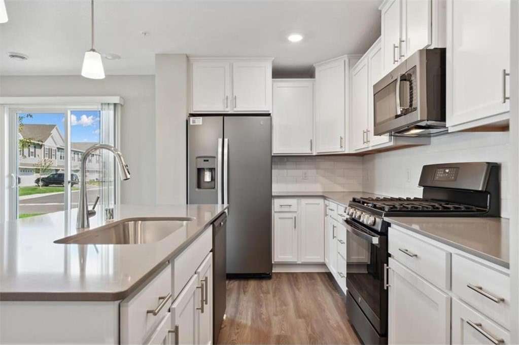 11032 Zest Street NE