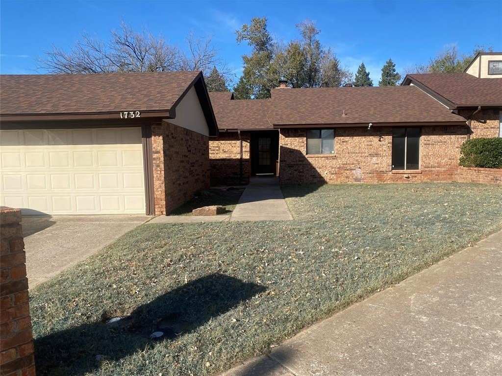 1732 Lionsgate Circle