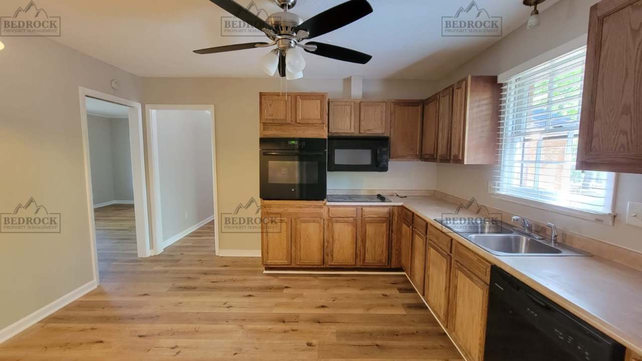 1218 Byron Avenue Southwest