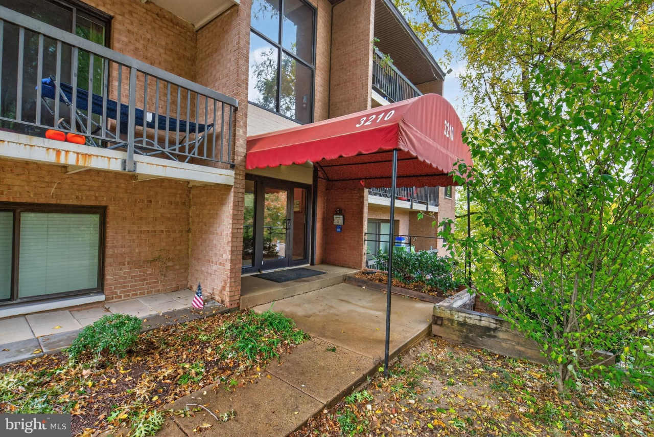 3210 S 28TH Street unit: 403