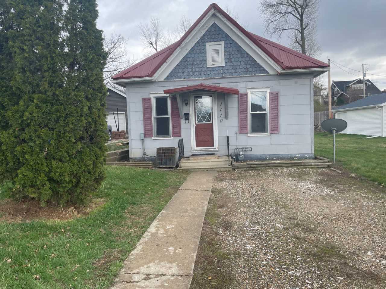 2 Bedroom 1 Bathroom Home